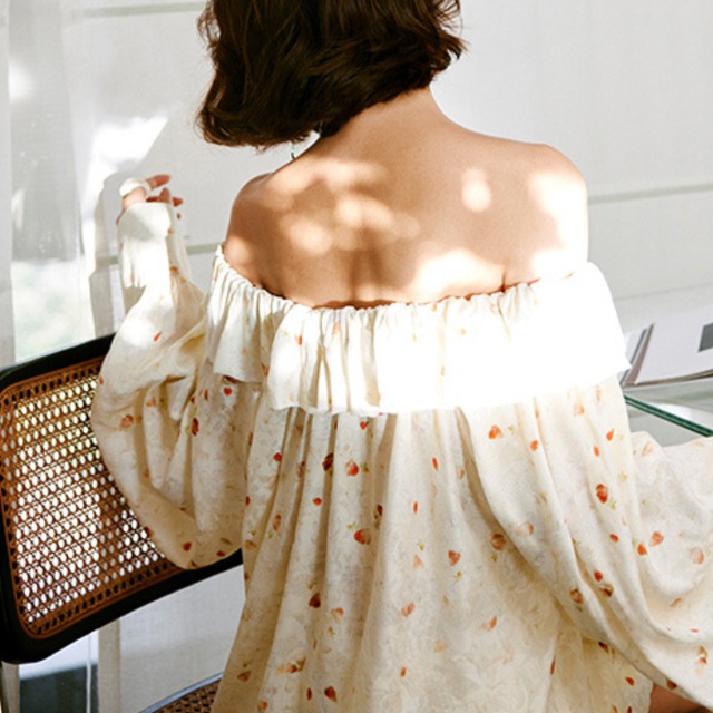 オフショルルーズトップス　21870