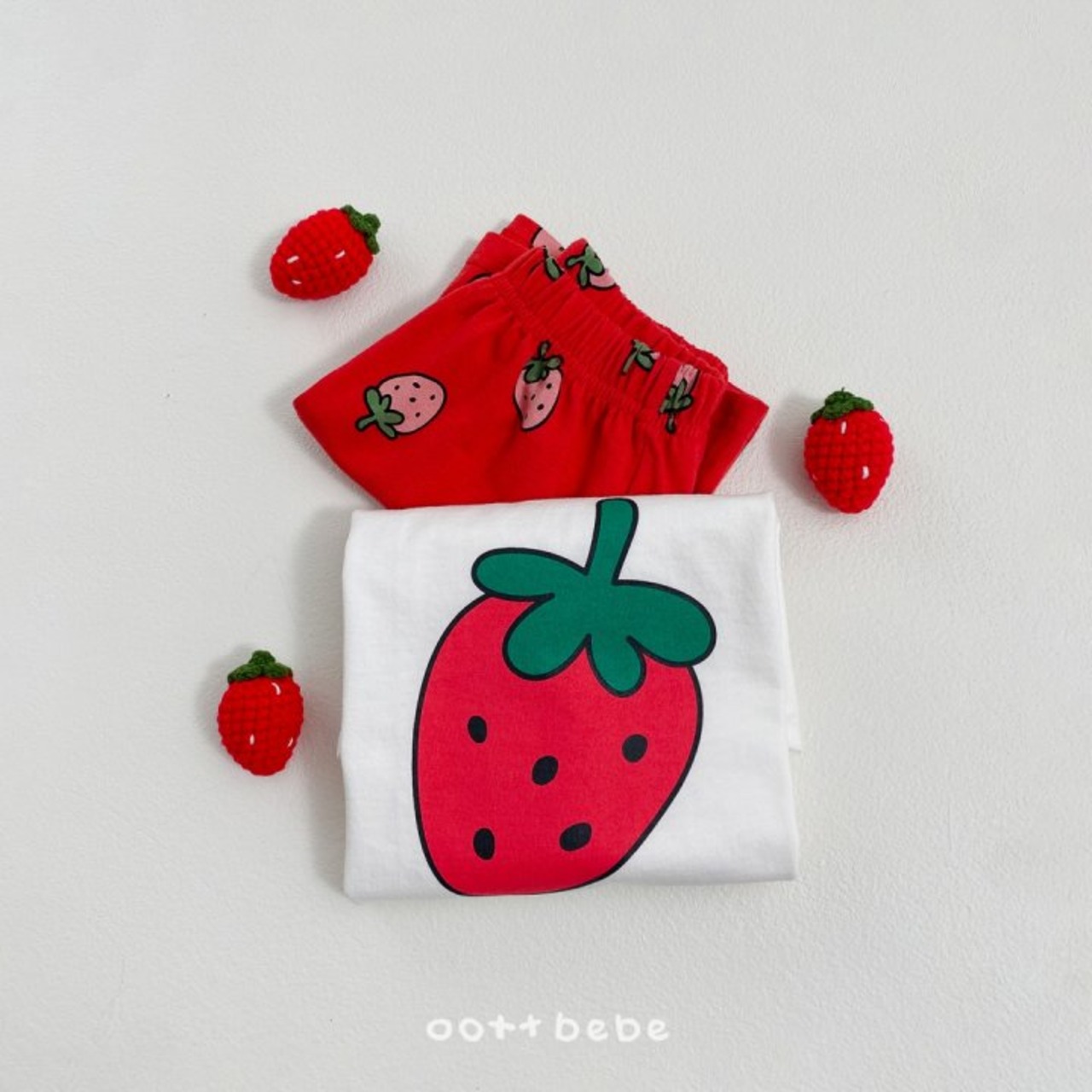 [oottbebe] Happy Friends Tee Shirt / [오뜨베베] 해피프렌즈티셔츠