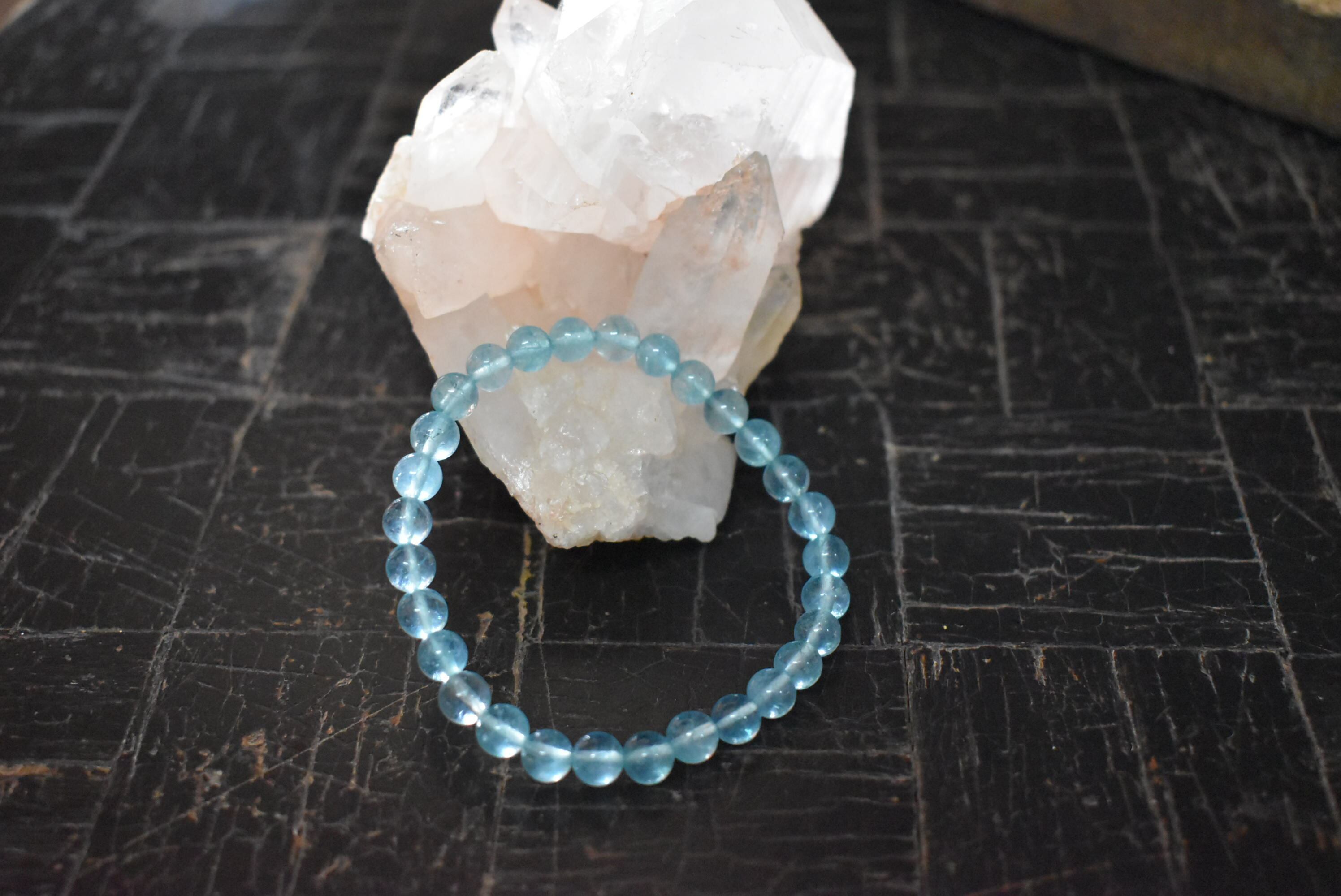 アクアマリン愛好者必見超クリアーなディープ青宝石級アクアマリン