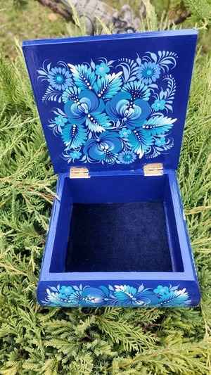 ペトリキウカ塗りのジュエリーボックス 15cm（ティモシェンコ作）ウクライナ製