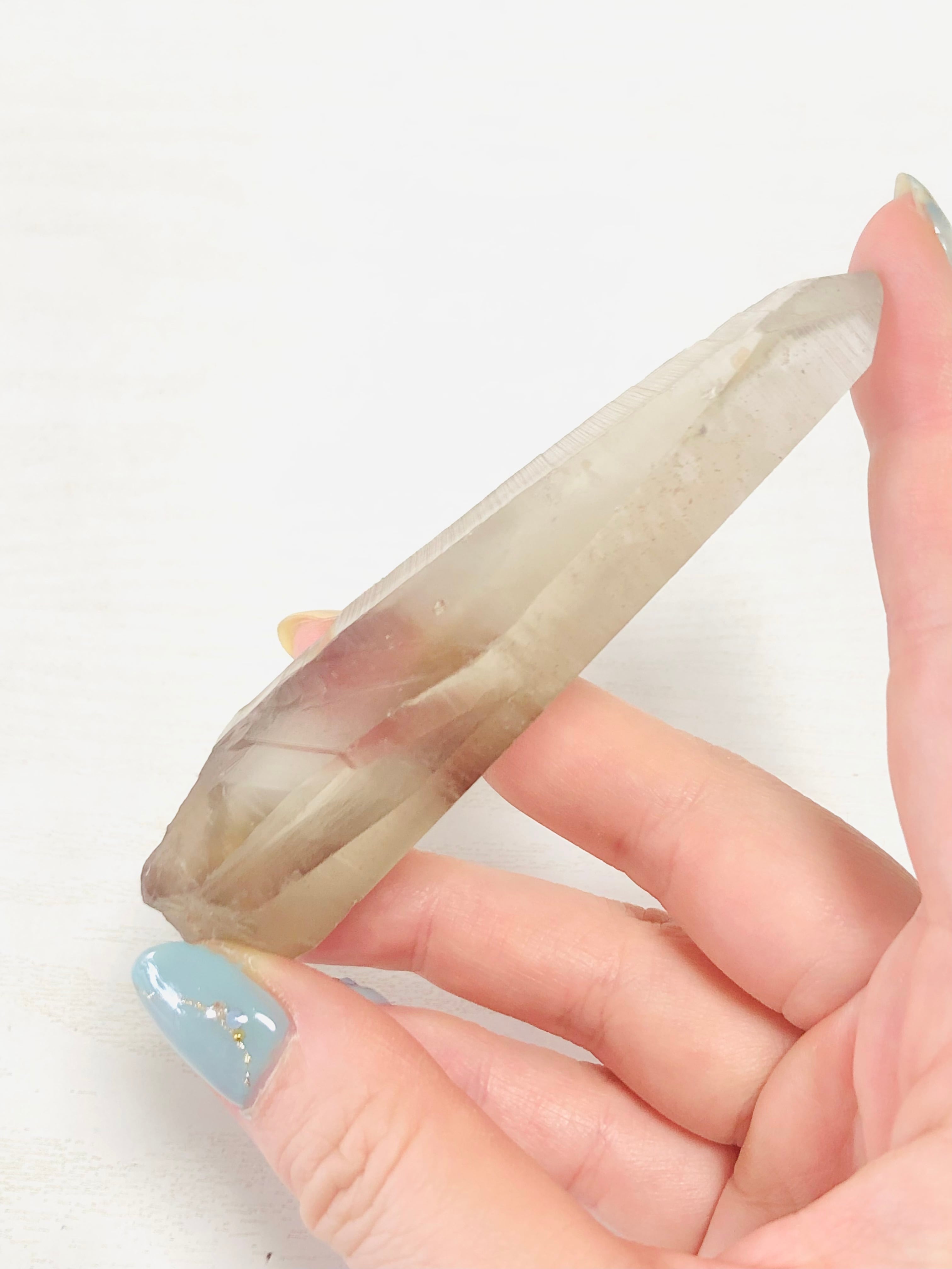 神秘の水晶！スモーキーレムリアンシードクリスタル | 虹色の星