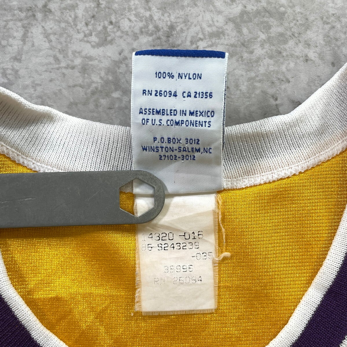 kids】90年代 Champion NBA LAKERS ロサンゼルス レイカーズ ゲーム