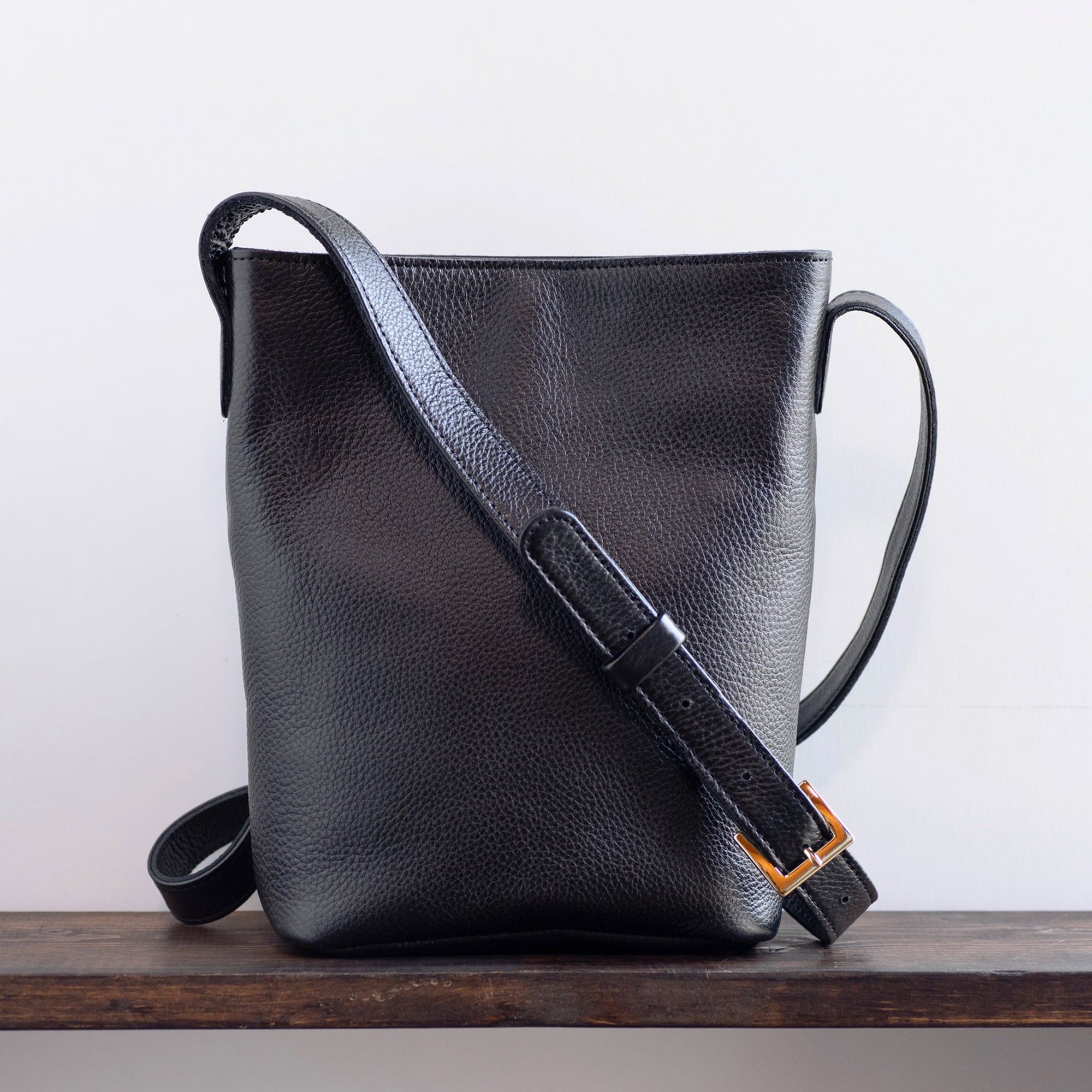 バケツ型ショルダーバッグ (マットシュリンクレザー) 【as-23ss