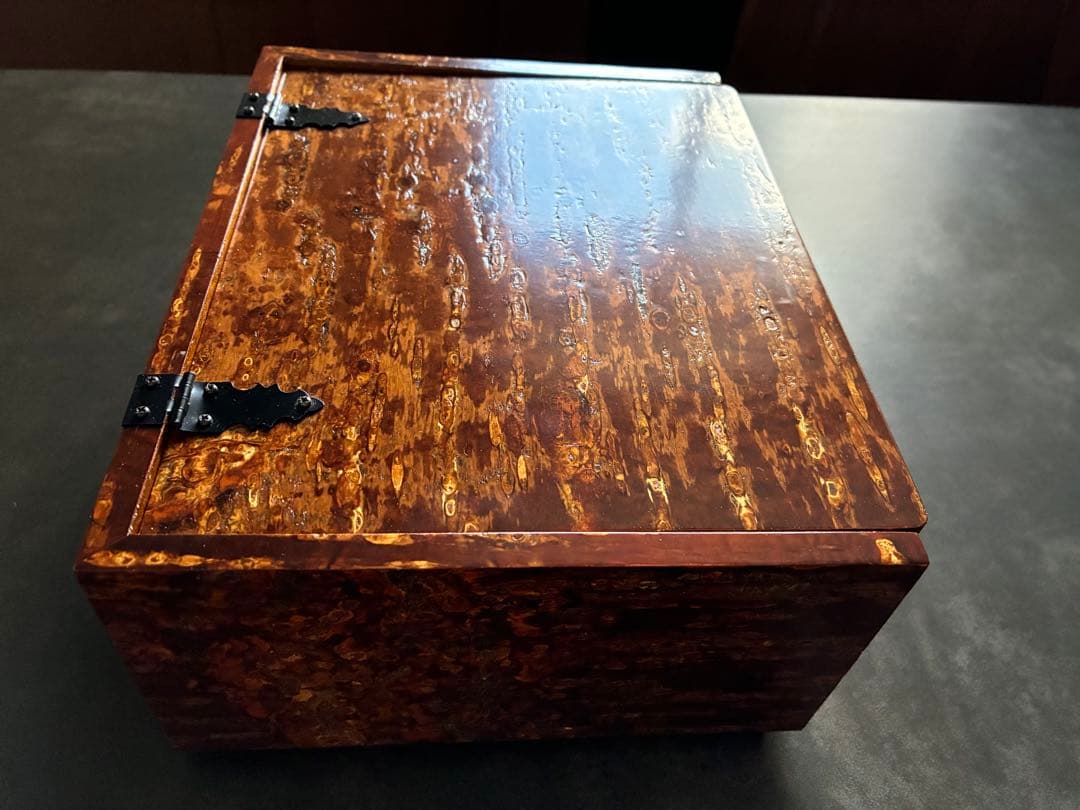 岩谷堂 欅箪笥 鍵付き 漆塗り 南部鉄器金具 整理箪笥 時代箪笥 ケヤキ