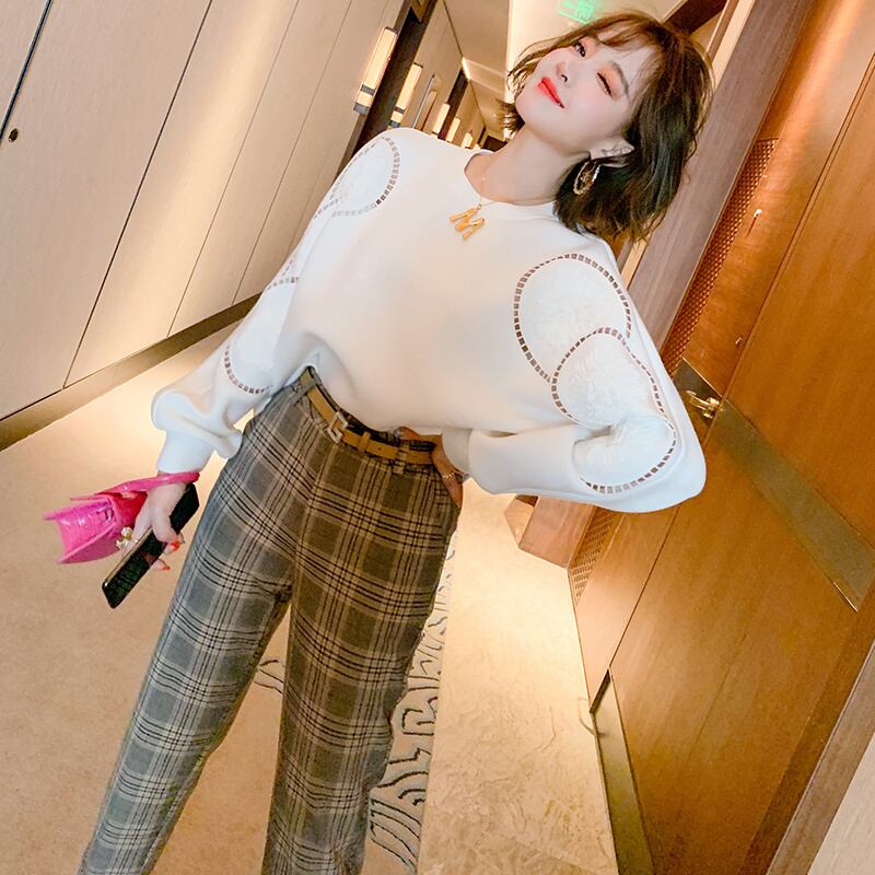 刺繍ラウンドネックセーター ウェストスリム格子柄パンツ Oネック MIUCO79750856791