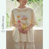 物語の世界へ訪れた かぎ針編みカラーのルーズTシャツ 《Y0252》