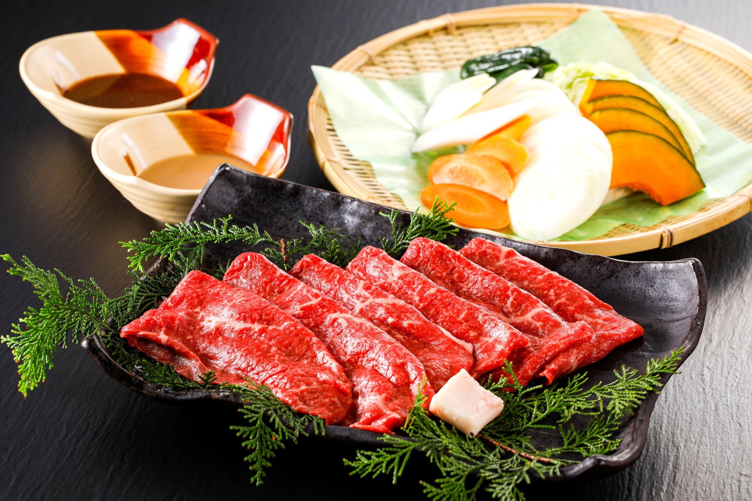 但馬牛しゃぶしゃぶ･すき焼肉 極上もも【500g】（2～4人前）タレ付（ぽん酢、胡麻タレ、わりしたをお選び下さい）