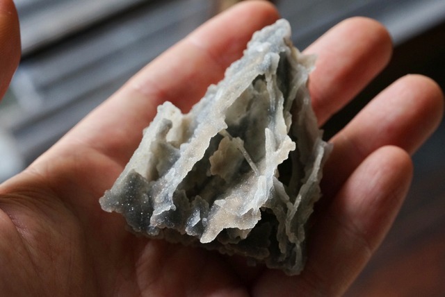 カルセドニー / クローライト ① Chalcedony / Chlorite