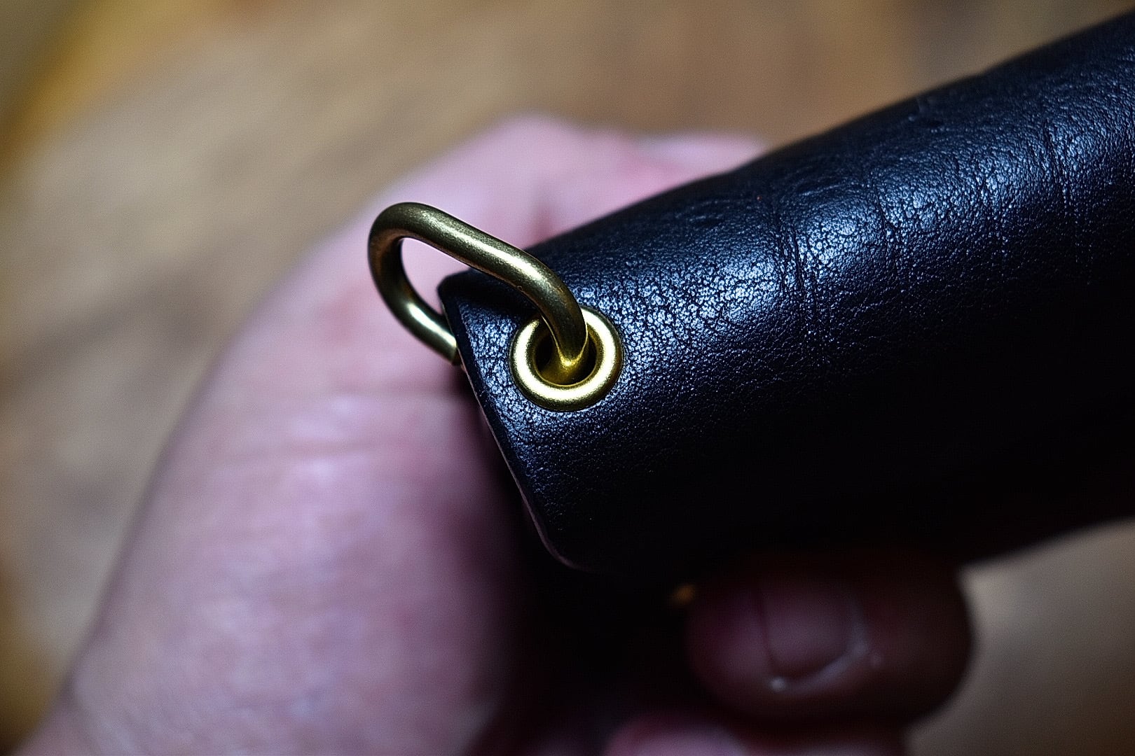 トラッカーウォレット エクストラスモール(シボ革)ブラック | COOTAR