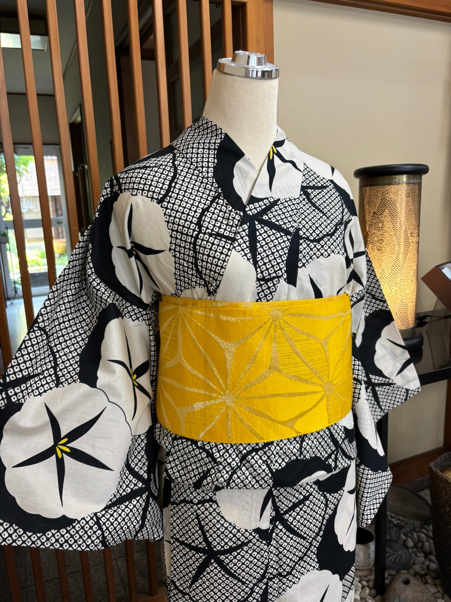竺仙浴衣 仕立上がり 紺地地染め 綿コーマ しゃくなげ | oriya