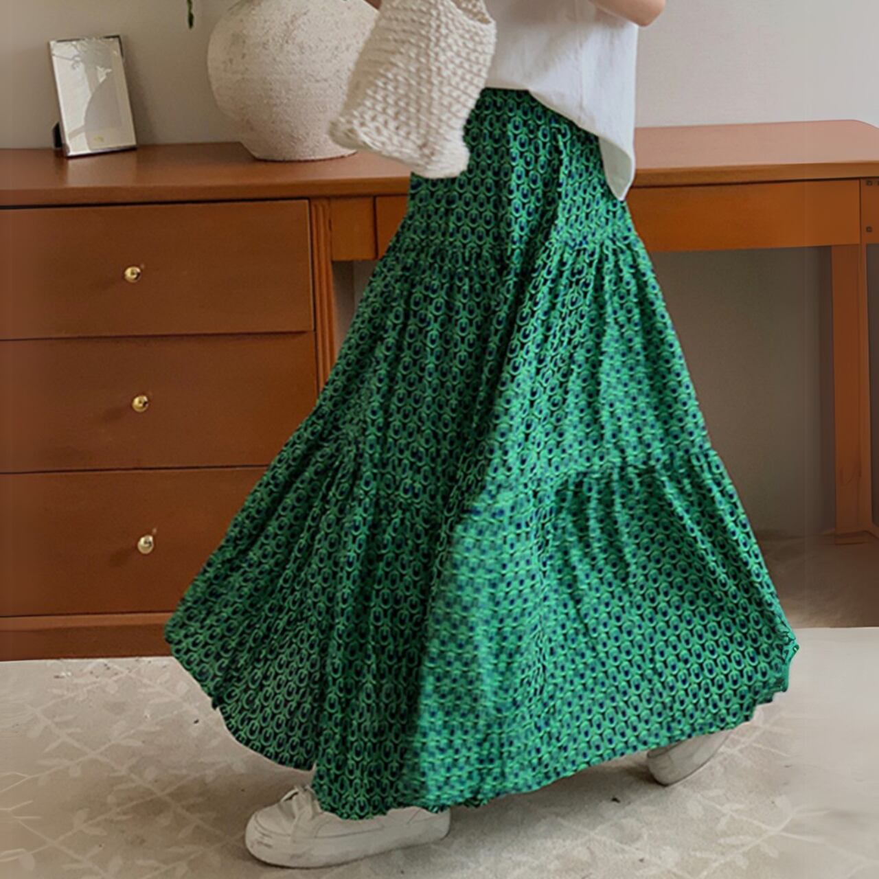 オールオーバーティアードスカート 01022