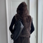 【東京先行販売】ショート丈Wzipエコファーフーディーvest/ブラウン