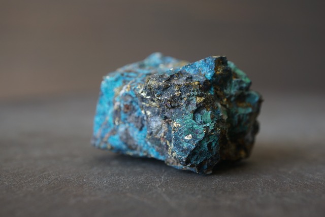 モロッコ産クリソコラ/チャルコパイライト Chrysocolla/Chalcopyrite 1318