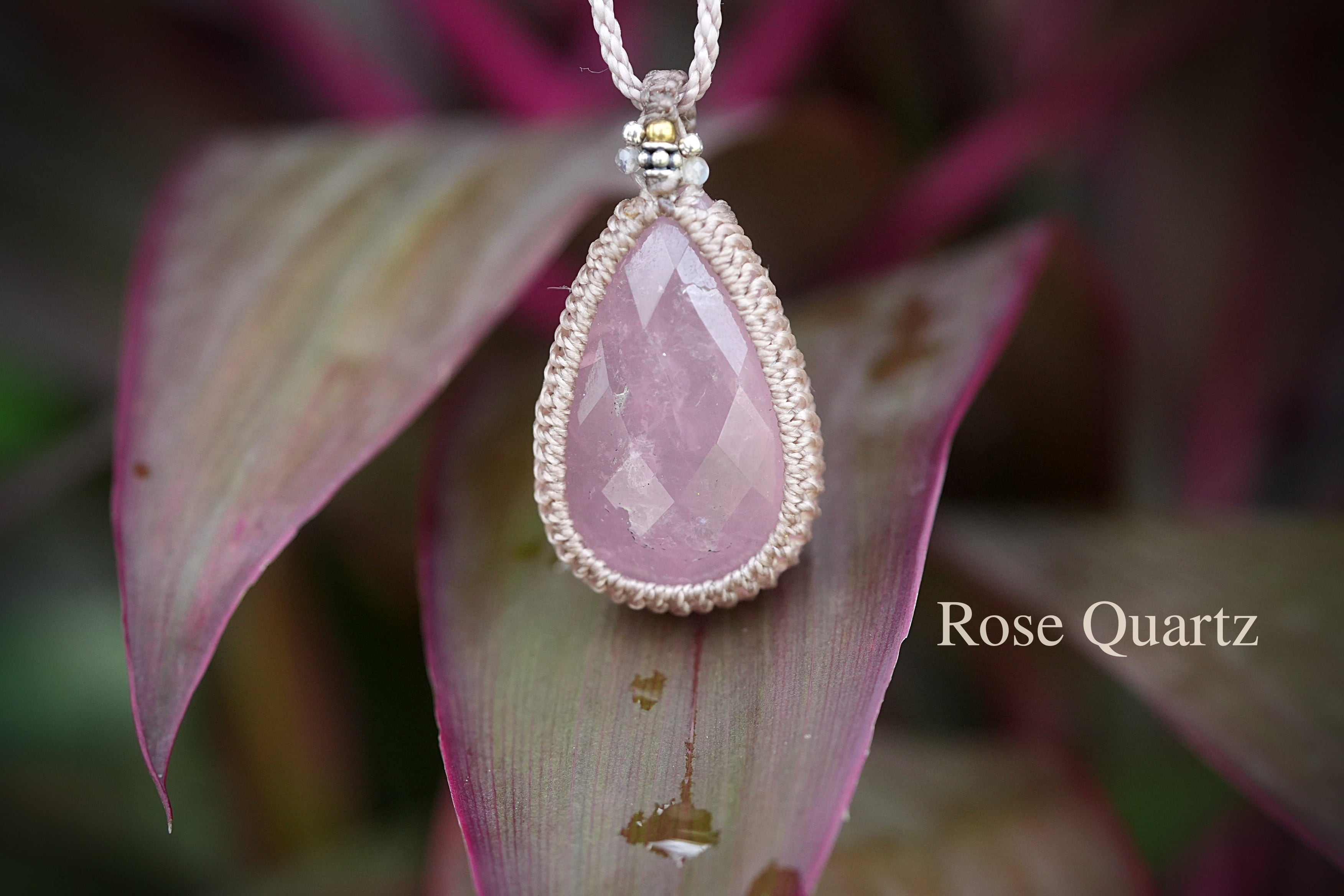 レインボームーンストーン　アメジスト　マクラメペンダント　ネックレス レインボームーンストーン アメジスト マクラメペンダント ネックレス