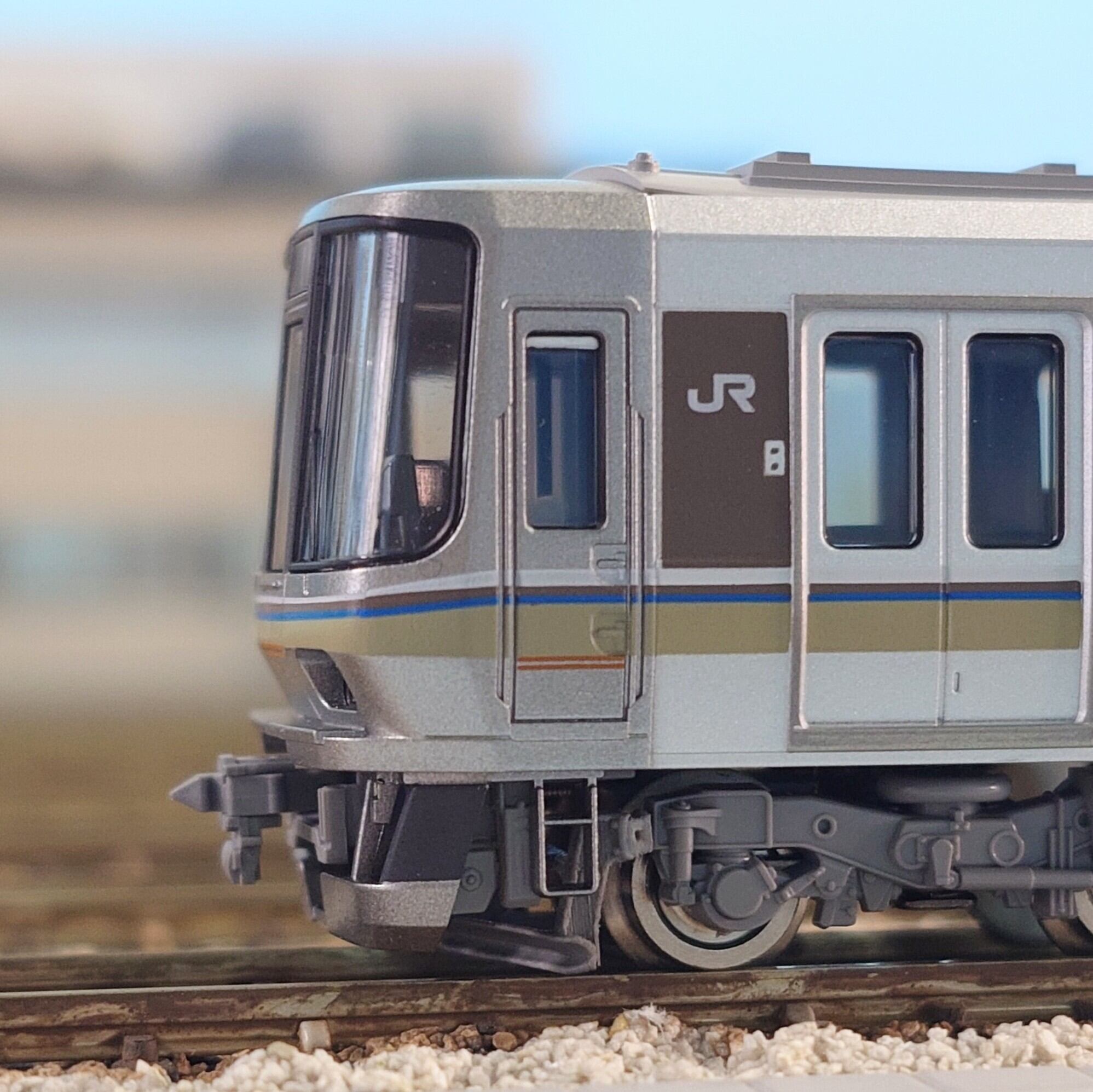 TOMIX 223系2000番台」用トイレタンク、車端部床下機器8両分 | PAY ID