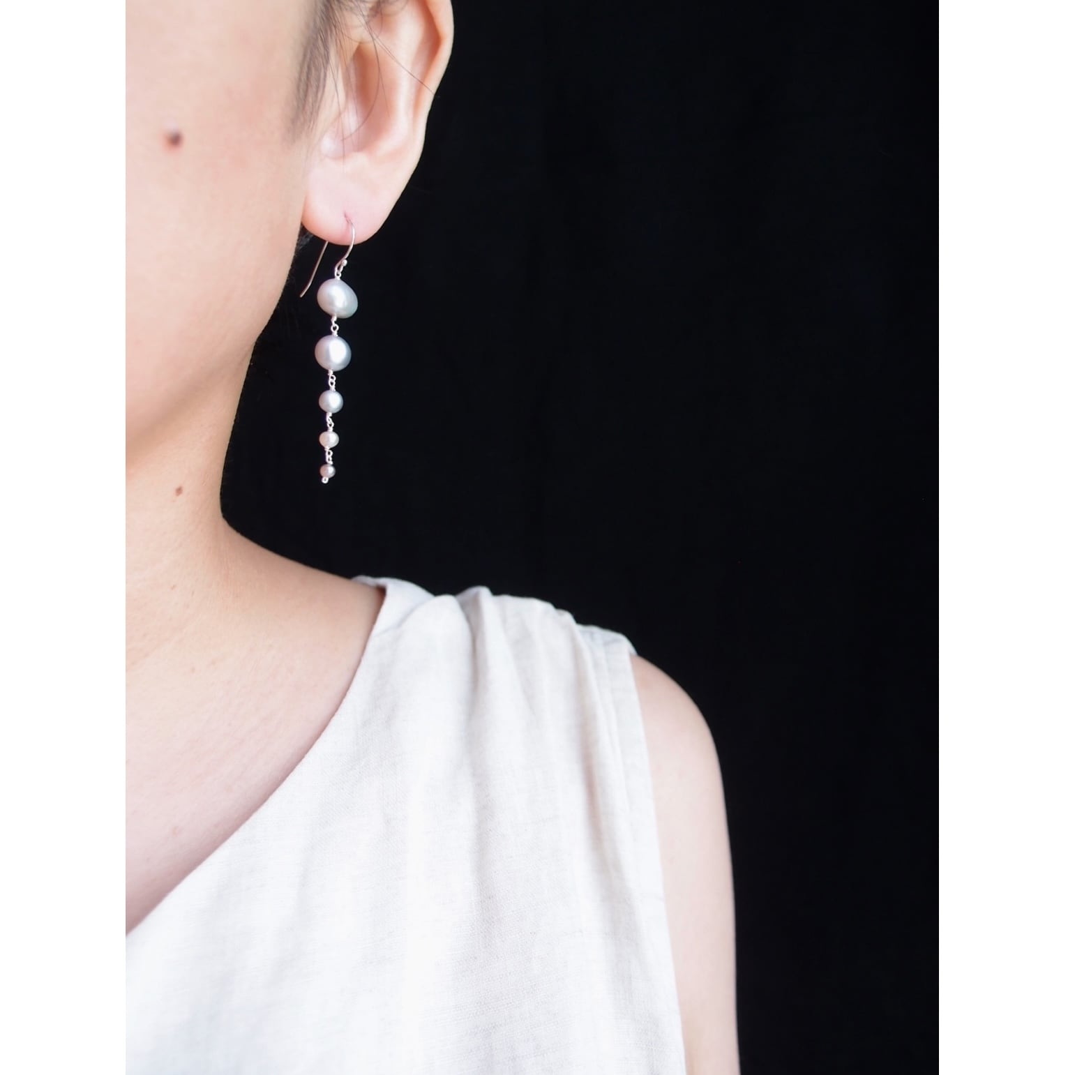 受注制作【SV】Graduated Pearl Earrings/グラデーションパールピアス(Gray)