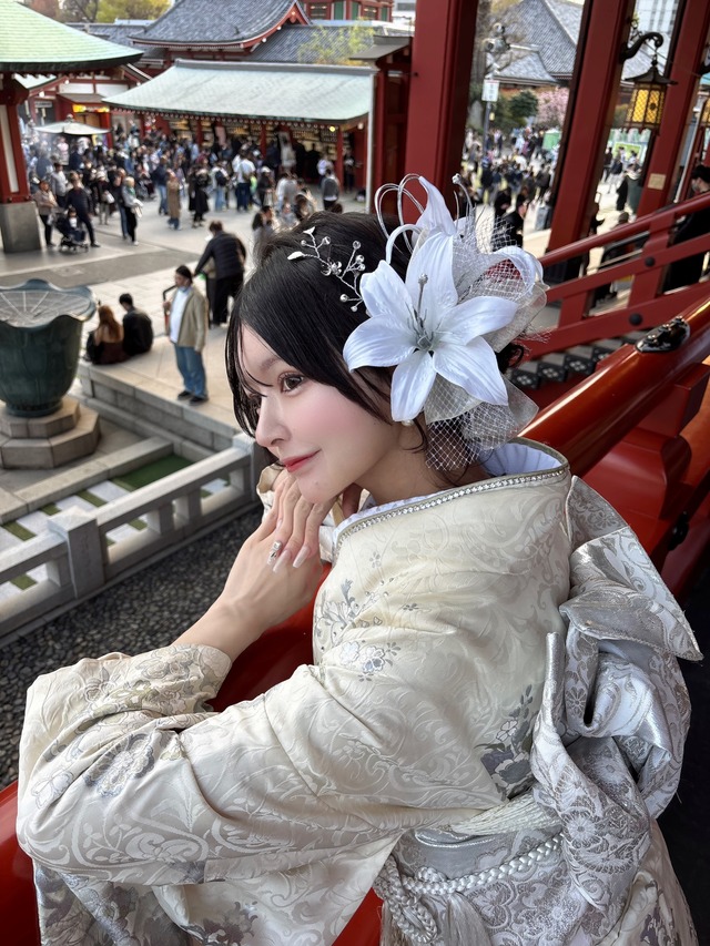 05【限定販売4/20発送】hanakanzashi Ivory lily elegance