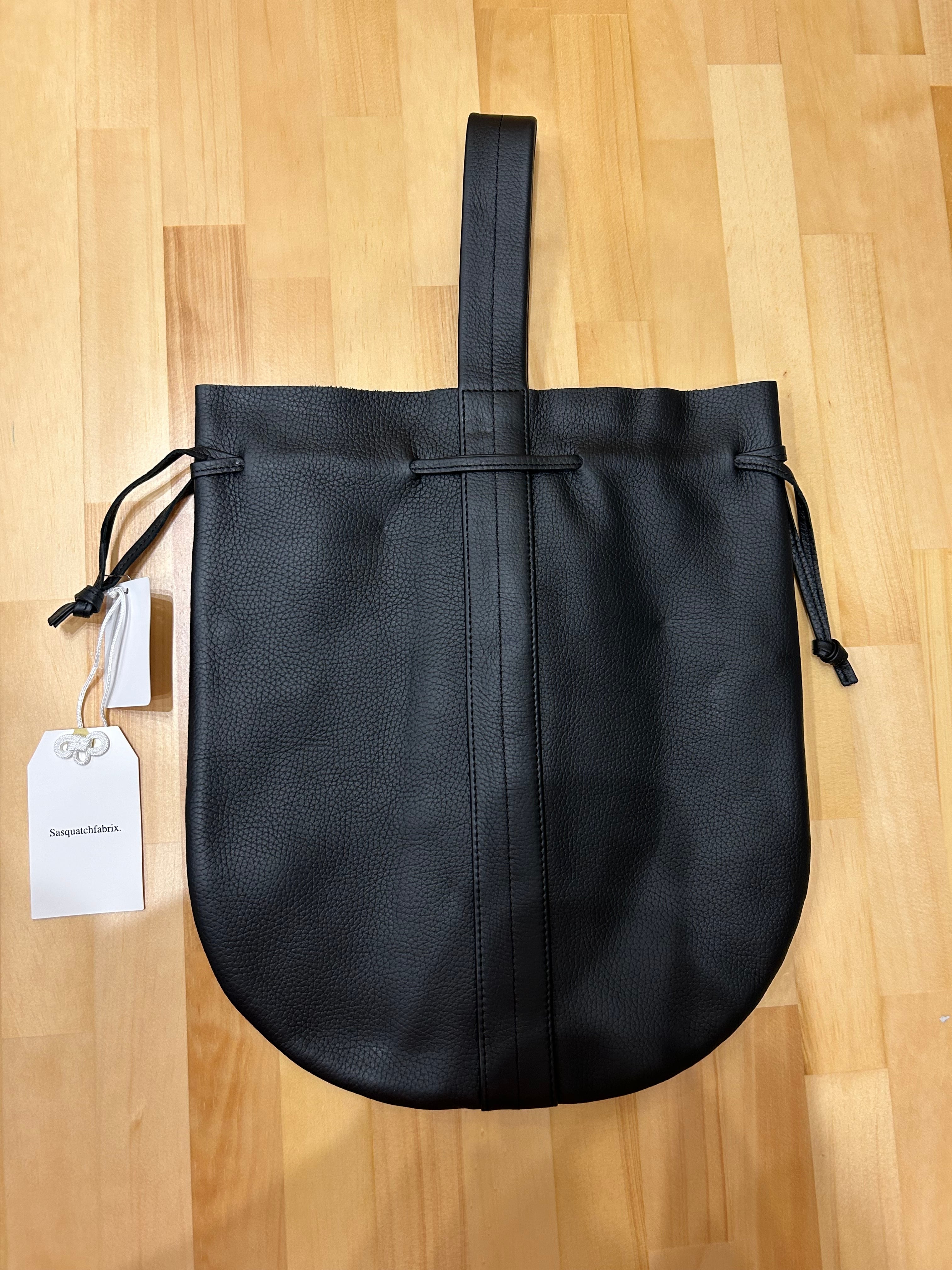 Sasquatchfabrix.】LEATHER HELMET BAG BLACK | delhezi Sasquatchfabrix.】LEATHER HELMET BAG BLACK | delhezi
