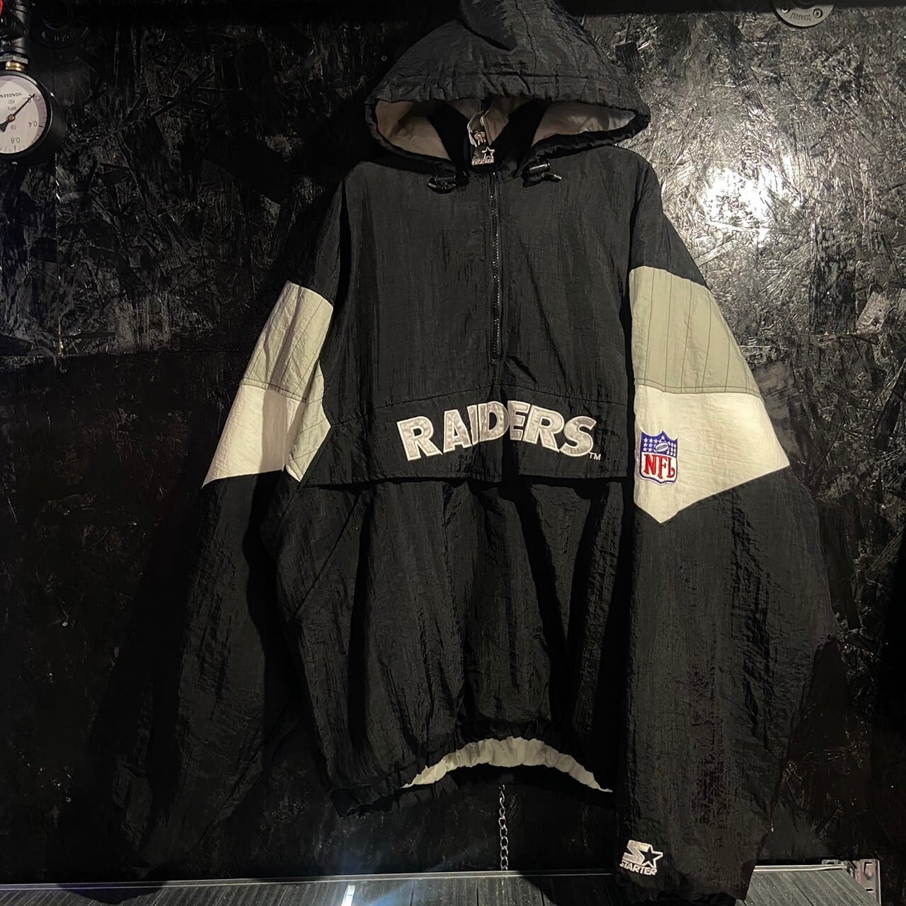 STARTER NFL RAIDERS Nylon Anorak Hoodie | 古着屋 the moon