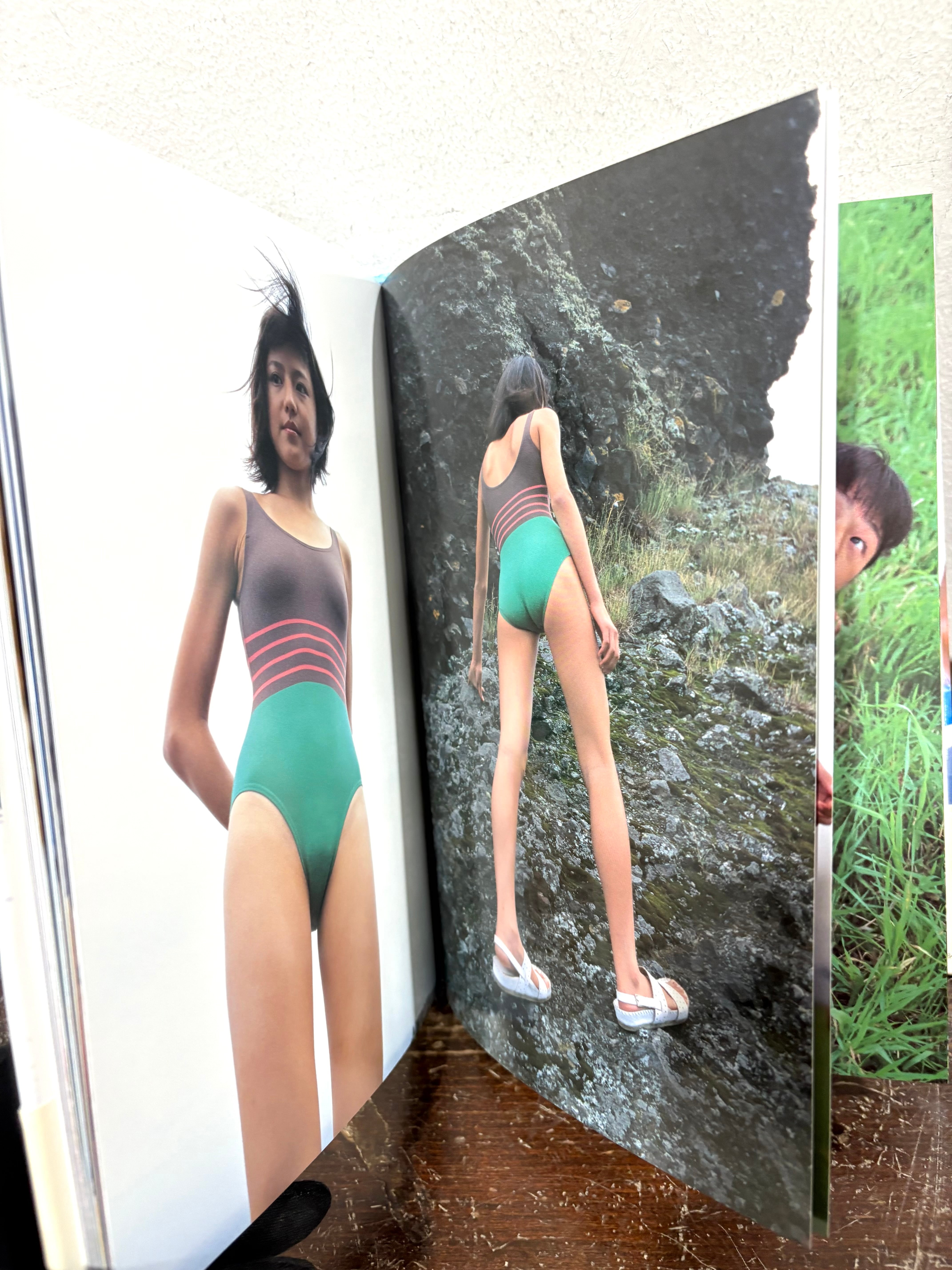 user_aa252b64 長澤まさみファースト写真集そら サイン入り 直筆サイン入り 初版 長澤まさみ そら 帯あり 写真集 サイン本 参考