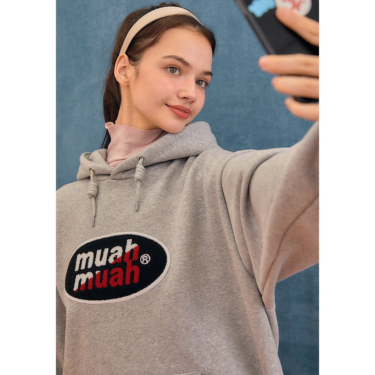 MUAH MUAH] SLICE BOUCLE LOGO NAPPING HOODIE (4 color) ムアムア