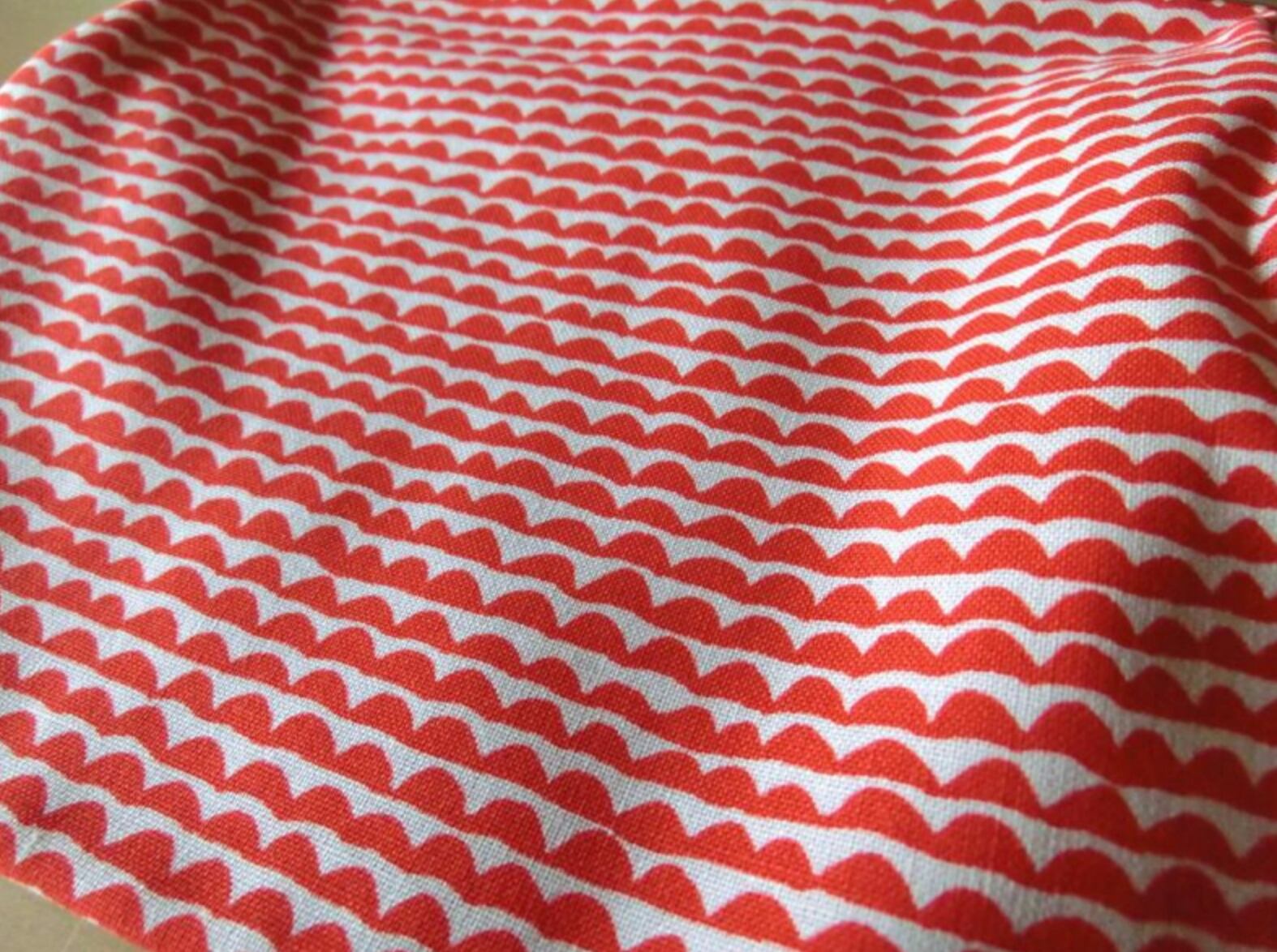 NEW marimekko Purse　PUOLIKAS KUKKARO マリメッコ　がま口ポーチ プオリカス クッカロ red