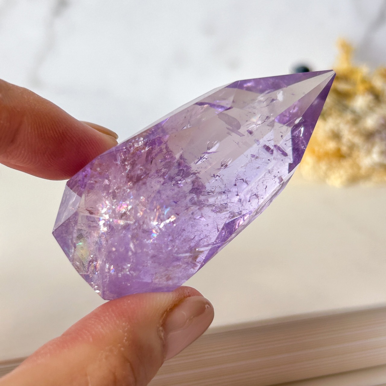 アイリスアメジスト ファセットカット ドロップ型