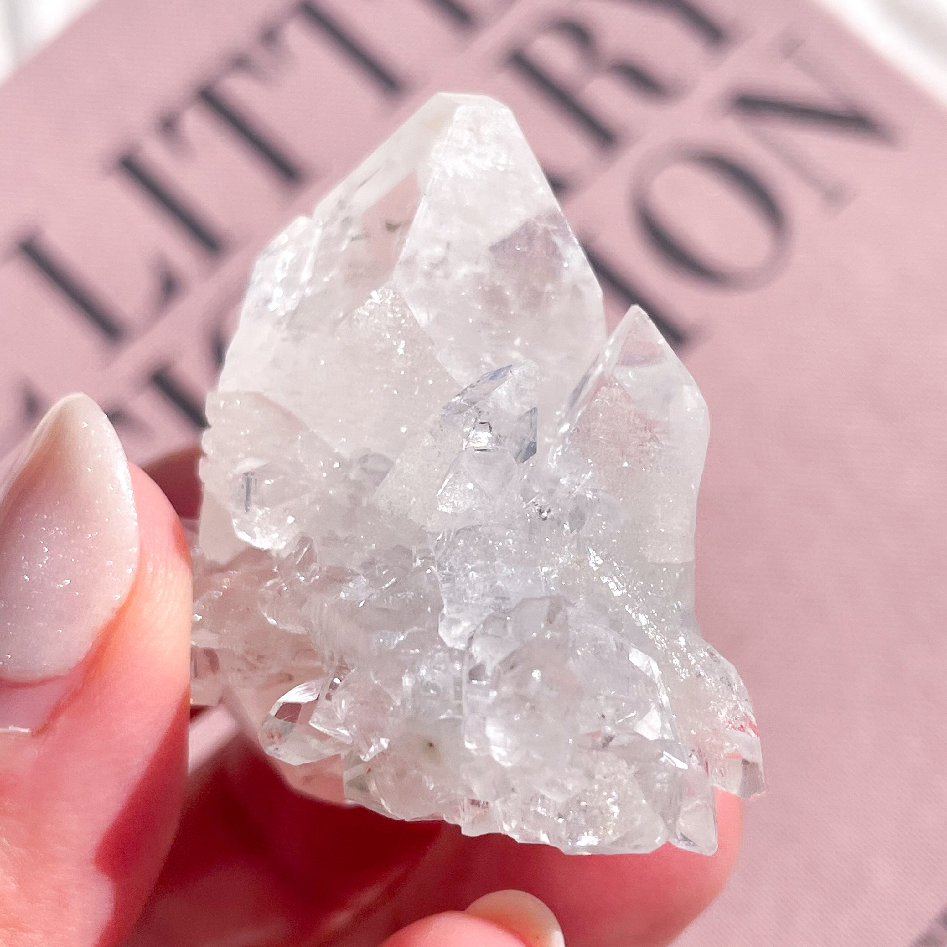 アポフィライトy11 Apophyllite Cluster ✧ アポフィライト 11 | FLUXY - 天然石と鉱物の