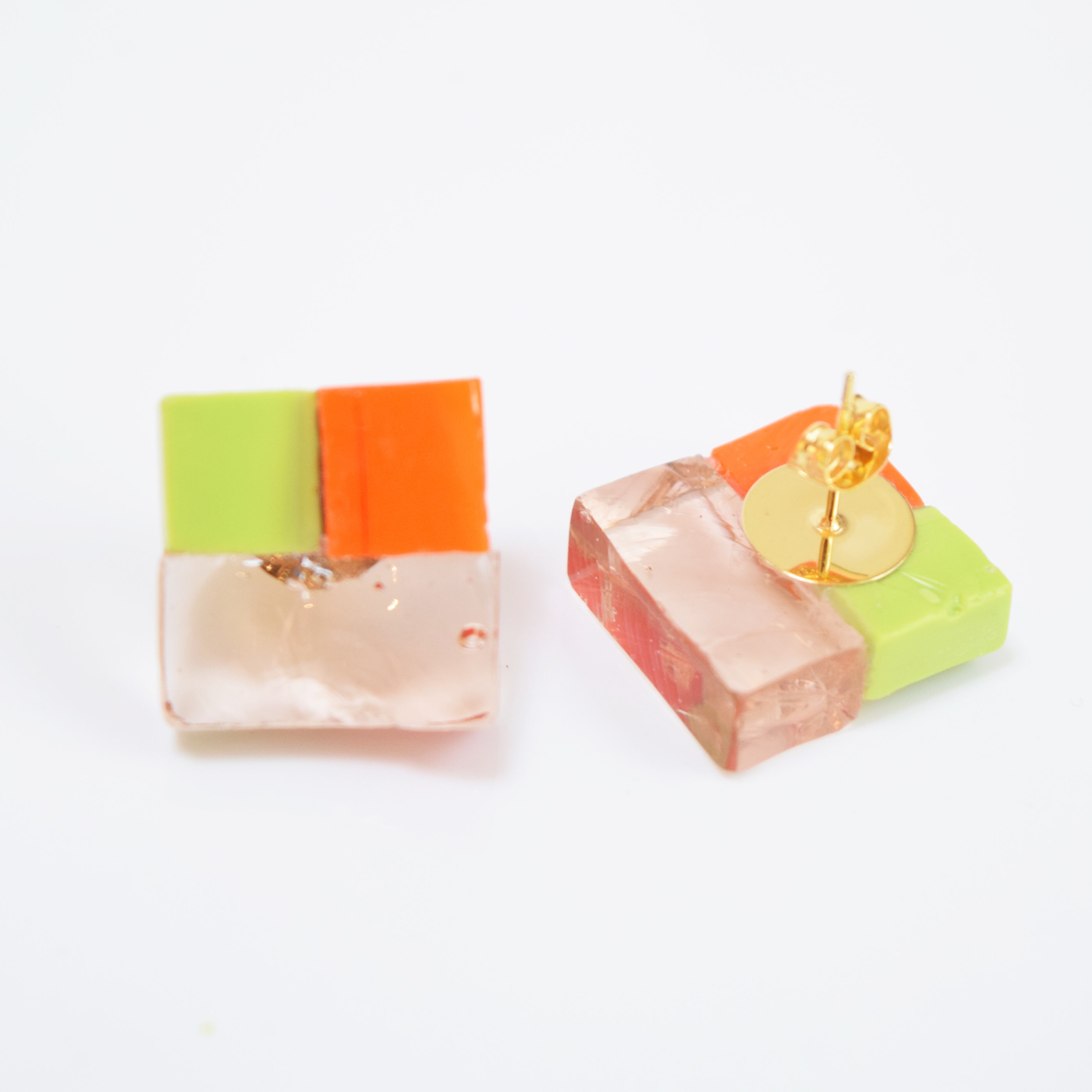 【花窓】ポストピアスL　ライムグリーン×オレンジ×クリア