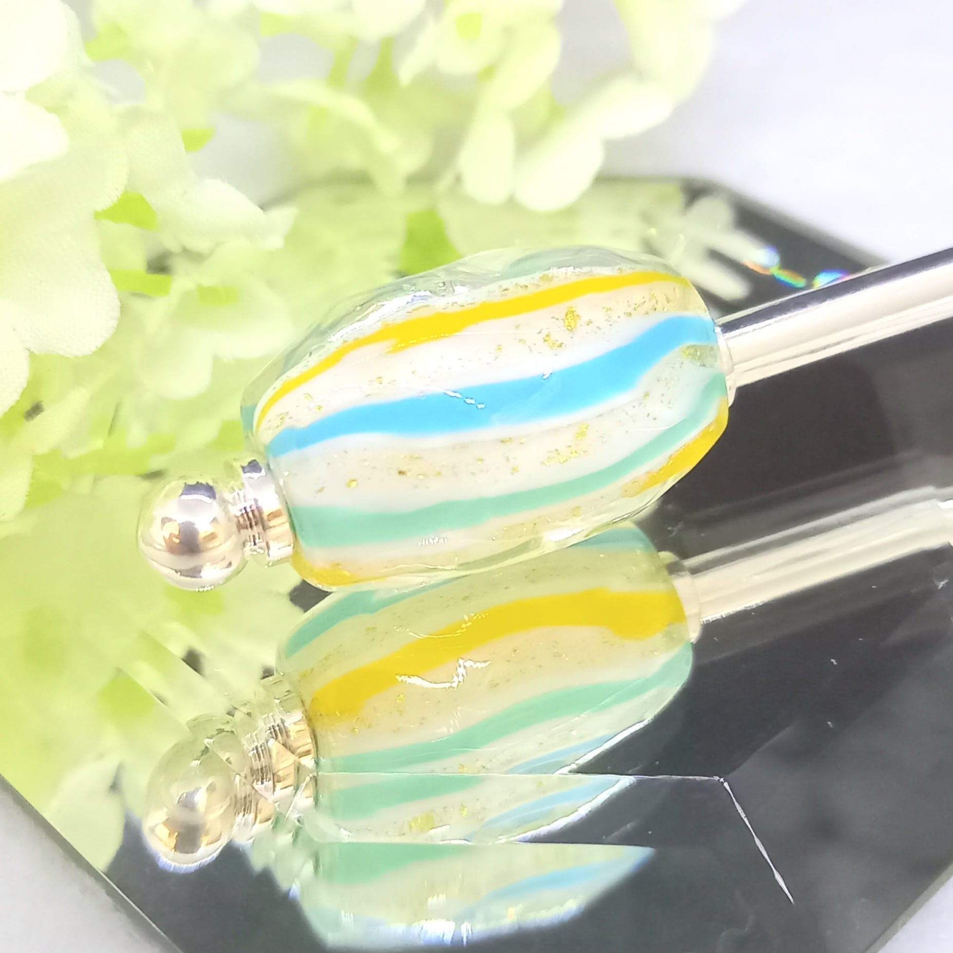 金箔入り透き流しのとんぼ玉・簪② 金箔入り透き流しのとんぼ玉・簪②