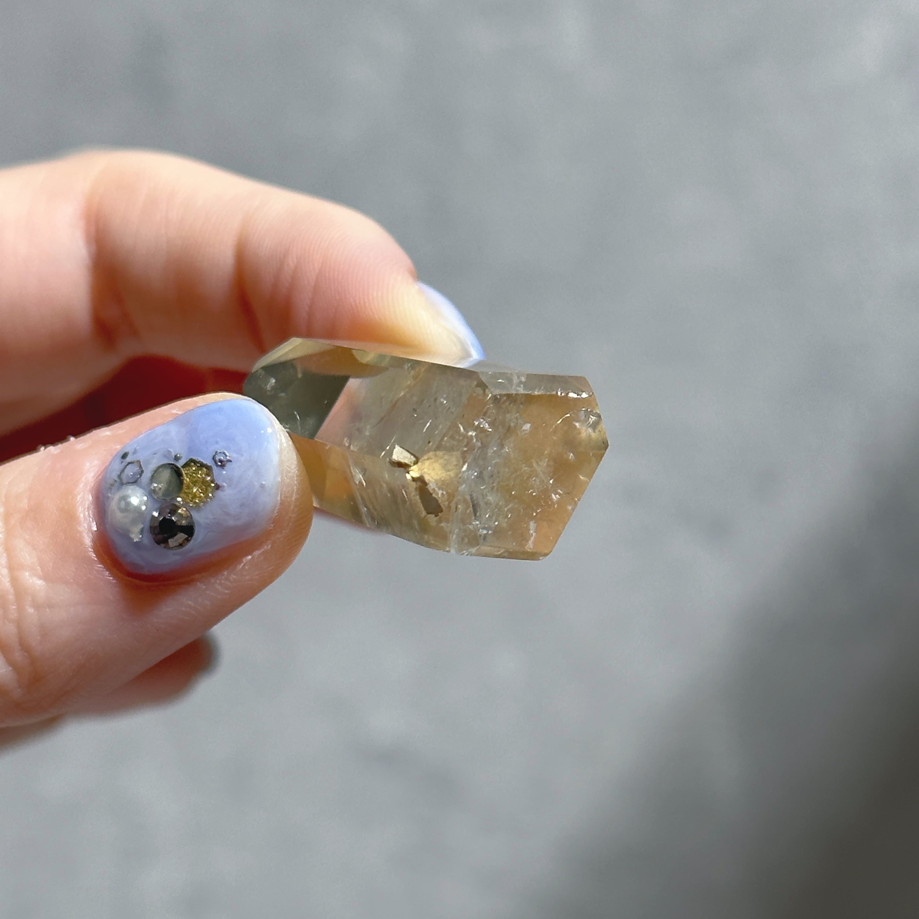 シトリンタワー パワーストーン 天然石 シトリン水晶六角柱[T719-4995]