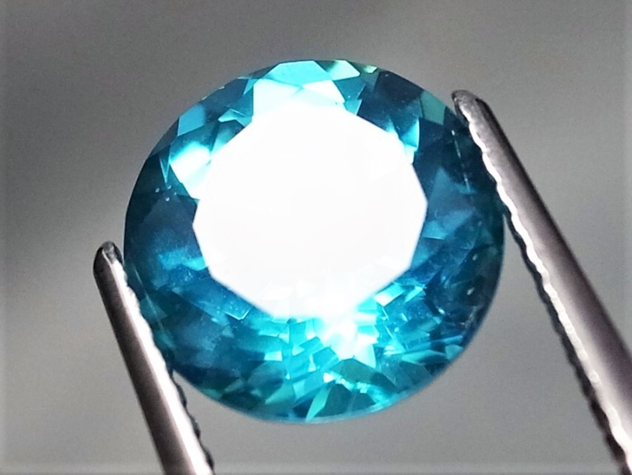 特売品3.215ct テリ凄 パライバブルーカラー天然トパーズ | 美羽宝石