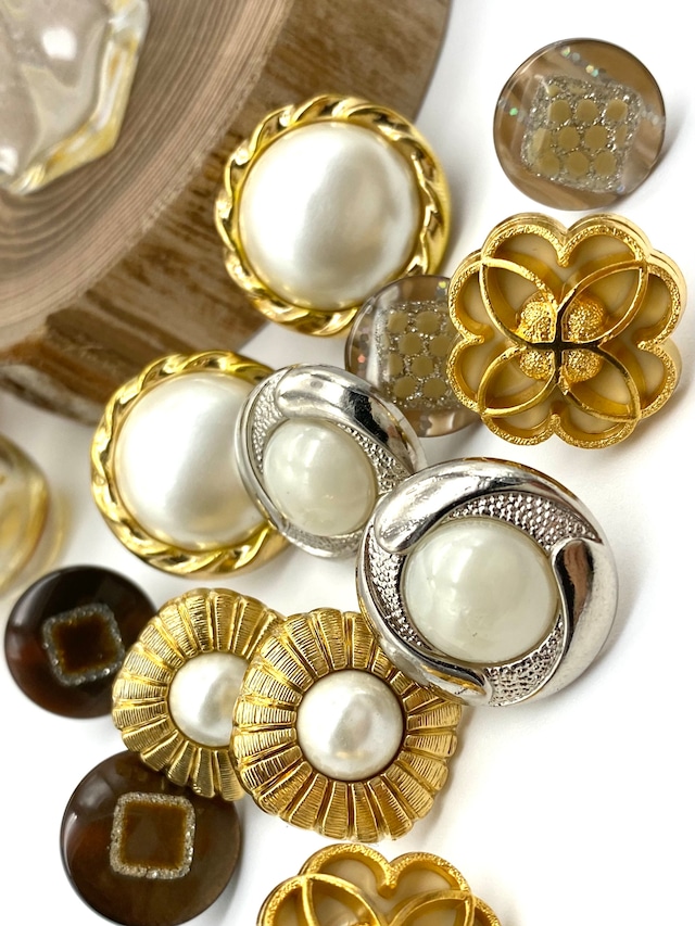 Vintage button pierced earrings | for Mimi brooch