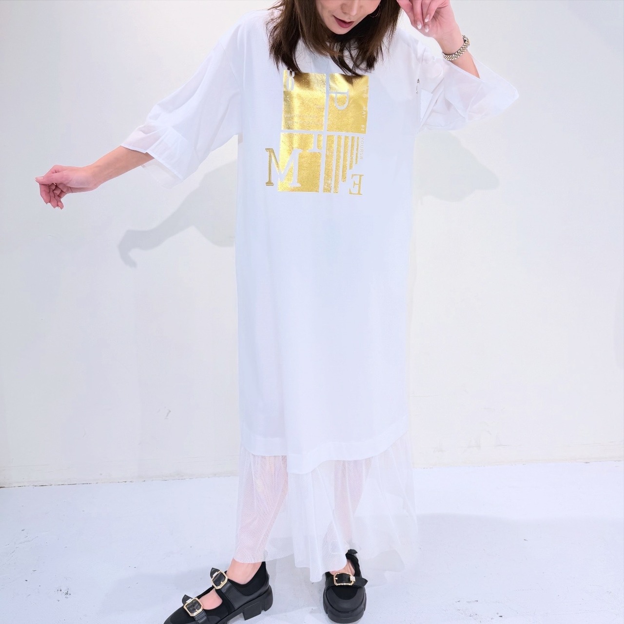 エイミーロウ  Eimee Law 箔プリントタックスリーブワンピース