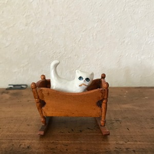 ゆりかごとネコ