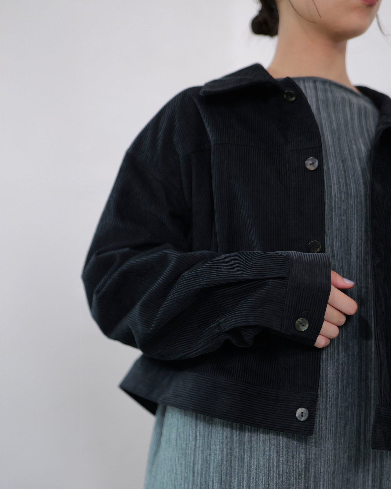 kujaku - J-106 Cropped Corduroy Jacket :Black|広畝コーデュロイ/コットンリネン/硫化染め/クロップド