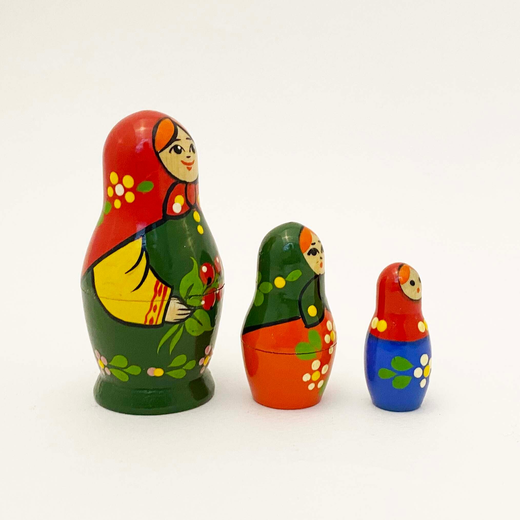 キーロフ産マトリョーシカ / ベリー3個組