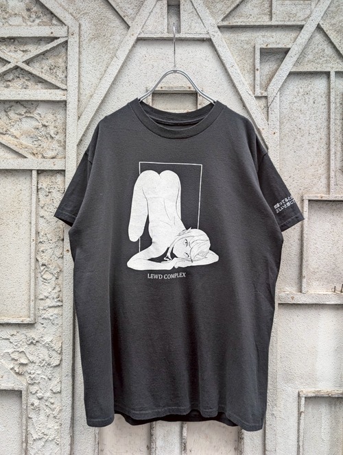 "LEWD COMPLEX" print tee