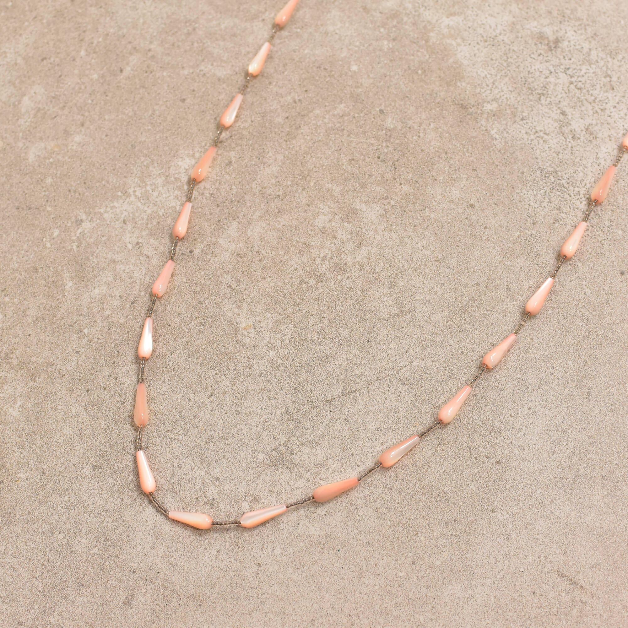 Vintage grass art bees long necklace