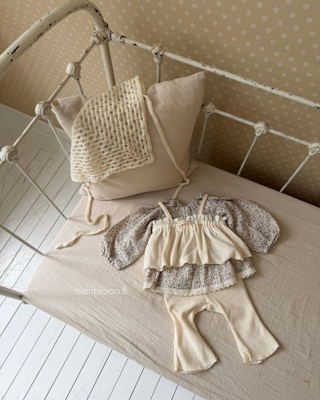 ⭐︎即納⭐︎[ mienbloom.B ] knit bustier bootcut SET