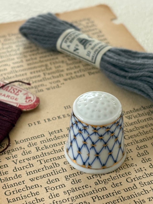 フランスアンティーク レースハンカチーフ 手刺繍 イニシャル  フラワー ハンドメイド素材 インテリア小物 撮影小物