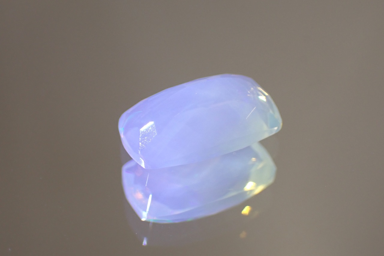 エチオピアオパール　2.79ct　[C9‐16]