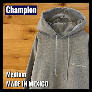 【champion】メキシコ製 ワンポイント ブランドロゴ スウェットパーカー プルオーバー Mサイズ US古着