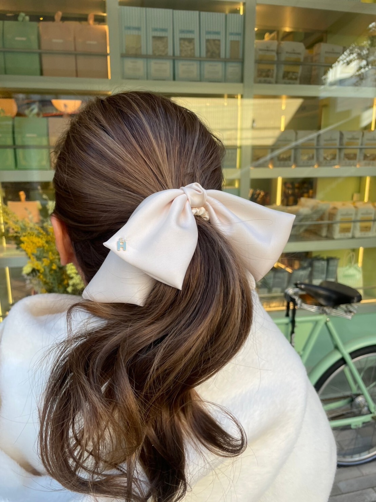 サテンリボンシュシュ