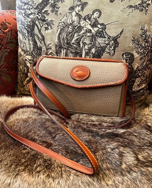 DOONEY&BOURKE real leather "wallet type "sholder  bag