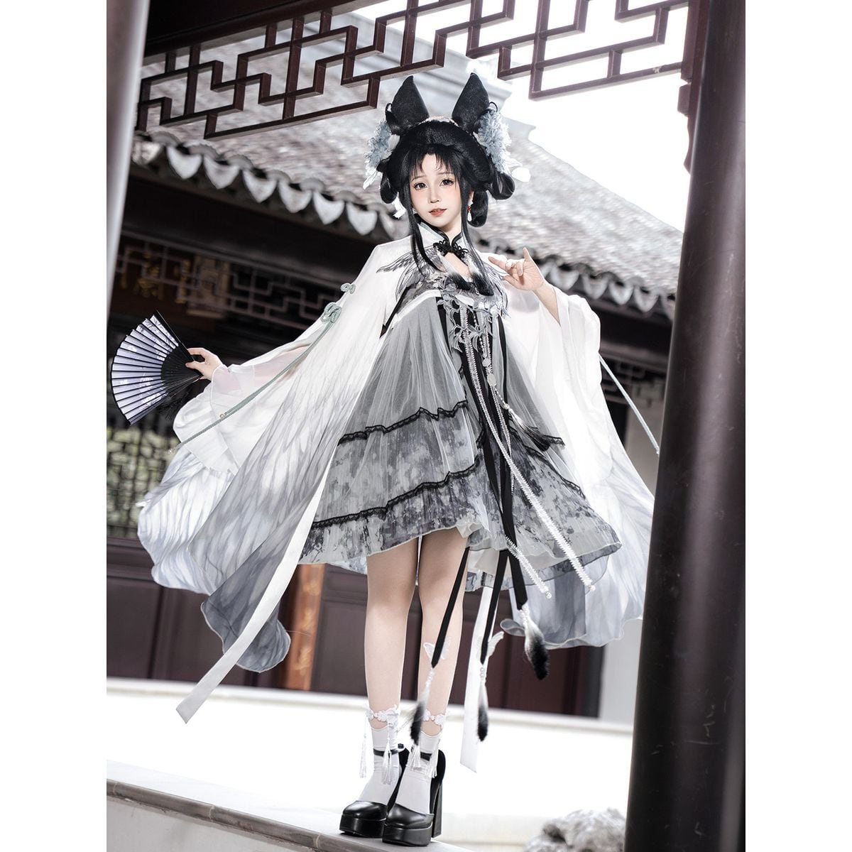 白磁に舞う墨花・振袖チャイナセットアップ：Ver.C | Maiden's Rêve