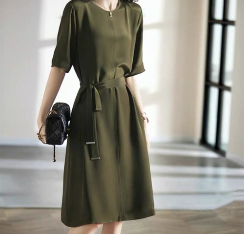 送料無料 レディース 春夏秋 韓国風きれいめお出かけ通勤 Aライン膝丈 フレアワンピース 上品美シルエット カーキグリーン 七分袖と半袖選べる