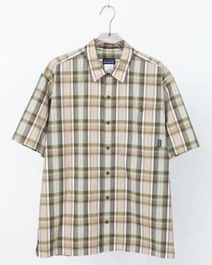 "Patagonia" check pattern seersucker short sleeve shirt