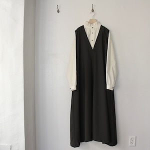 Honnete　Sleeveless V Wide Dress　Cordura mix Wool Serge（スリーブレス V ワイドドレス　コーデュラミックスウールサージ）