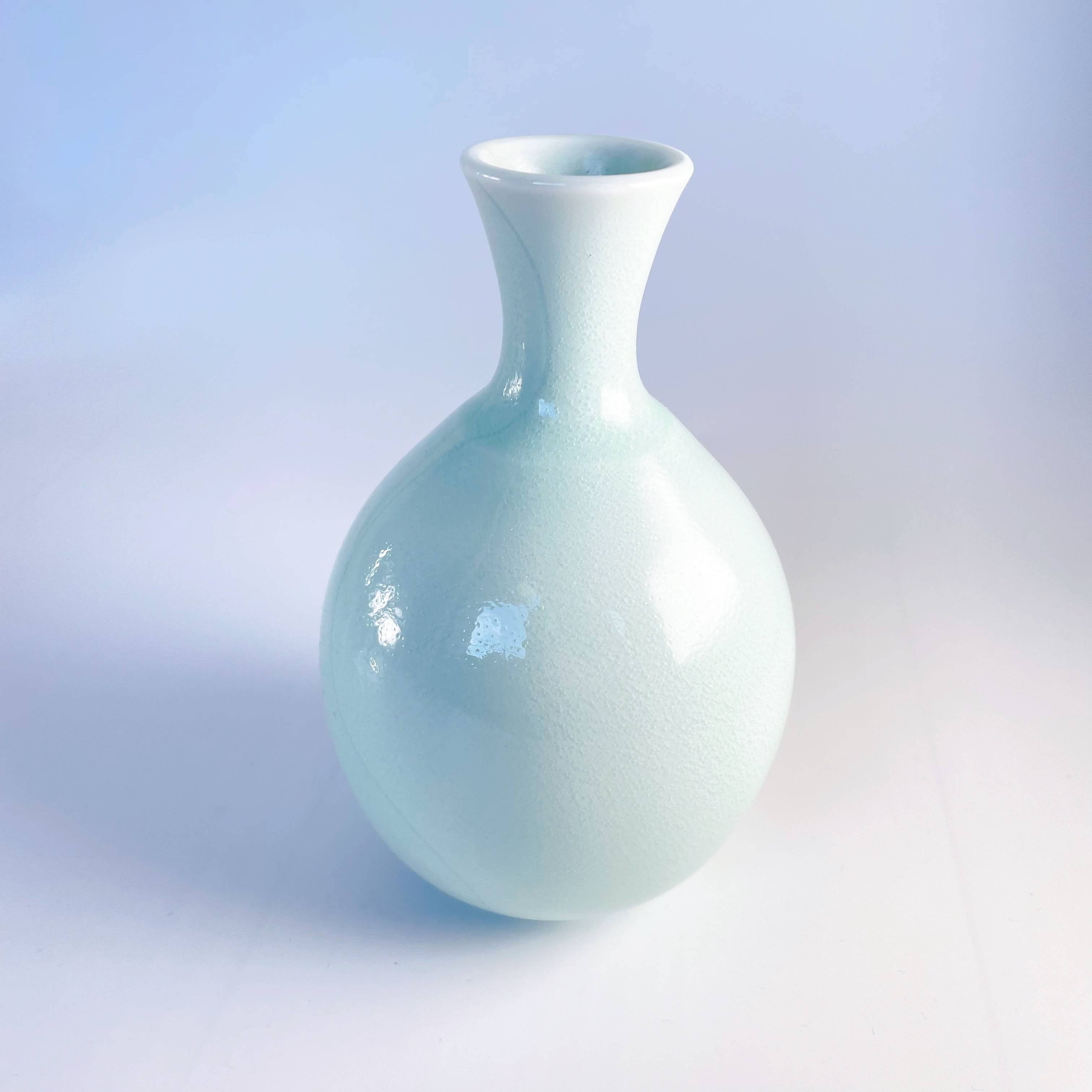 波佐見焼:青白磁 花瓶